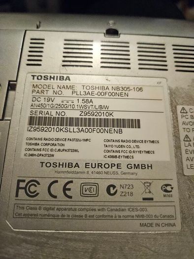 toshiba NB305 Netbook