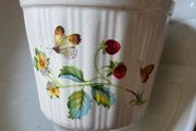 17 Vintage JAMES KENT Pottery Floral Wild Strawberries Planter 11x14cm VGC - Picture 1 of 17 Vintage JAMES KENT Pottery Floral Wild Strawberries Planter 11x14cm VGC - Picture 2 of 17 Vintage JAMES KENT Pottery Floral Wild Strawberries Planter 11x14cm VGC 
