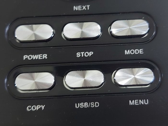 5 Portable DVD Players, all working, but no charges for them, all in very good condition