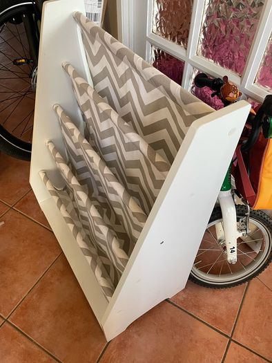 Beautiful kids bookshelf