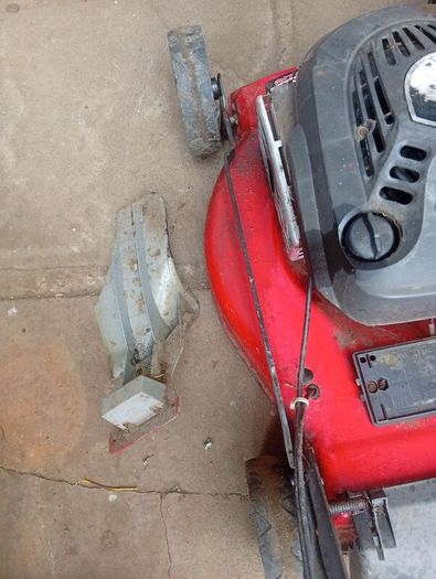 castle garden self-drive lawnmower