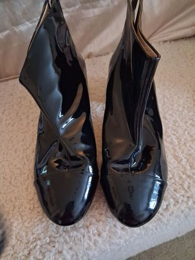 Ladies boots