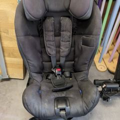 Axkid Minikid carseat