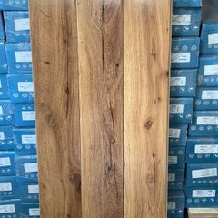 Brand new high gloss flooring 4 colours available