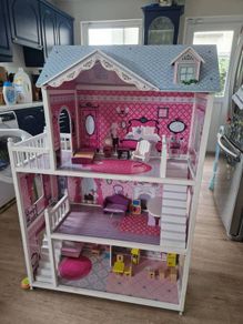 dolls house