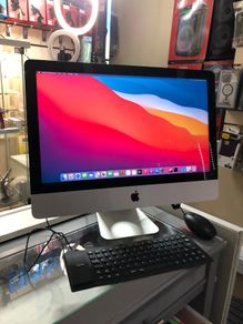 iMac 2014 21.5' 8GB with Mouse and keyboard Working