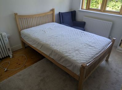 Double Bed (not including mattress)