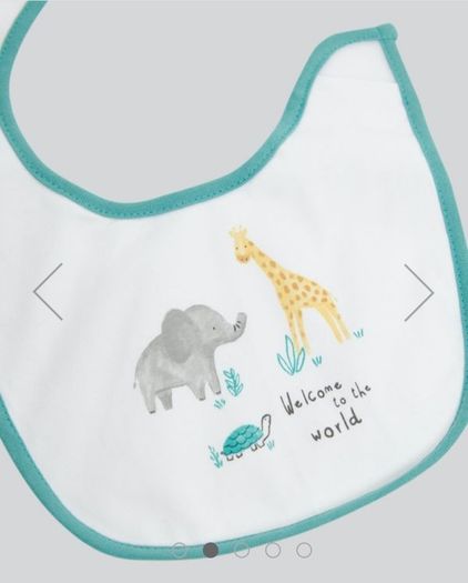 babys gift set sleep suit hat and bib