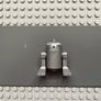 lego star wars sw0303 Astromech Droid minifigure, R2-Q2 (Small Red Dots) Image 2
