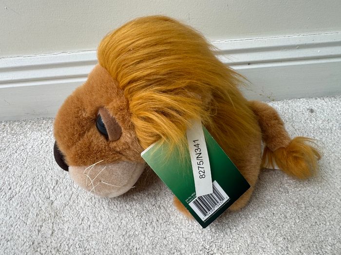 Big Headz Lion Dreamy Eyes Used Please see pictures