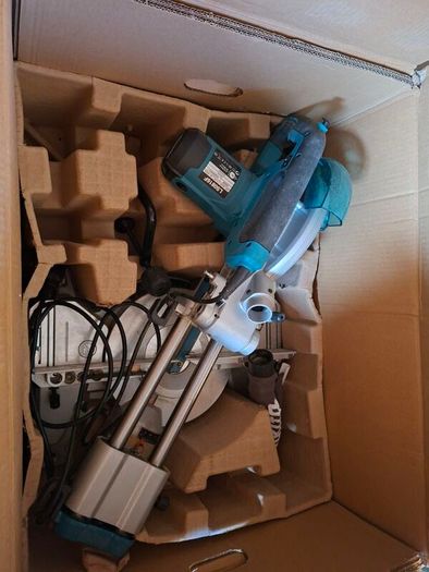 Makita LS0816F/2 240V 216mm Slide Compound Saw