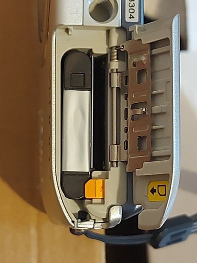 Nikon Coolpix S3600, 8 x wide Zoom, 20.1 Megapixels,  working great, battery is charged but does not come with charger, no memory card, very good condition