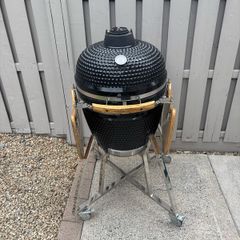 Barbecue / ceramic oven