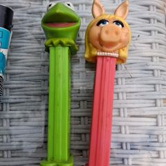 Kermit and Miss piggy PEZ