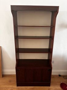Shelving unit