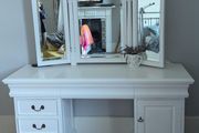 dressing table