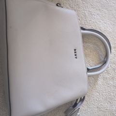 Dkny