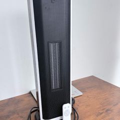 Energy Efficient Pelonis Space Heater with Remote,  Like New