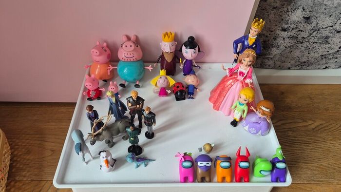 Kids Figures
