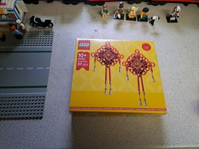 Lego Lucky knots