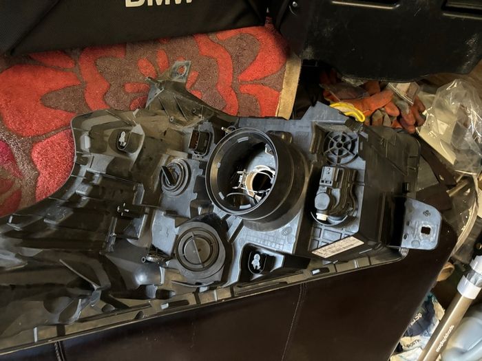 2017 vivaro headlight