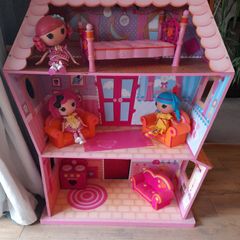 Large La La Loopsy doll house and dolls