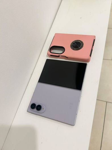 Samsung Galaxy Z Fold 8