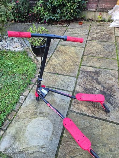Kids flicker scooter