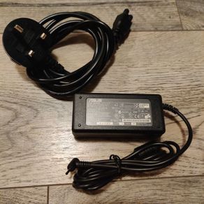 Asus charger 40 watts 19v 2.1a slim tip