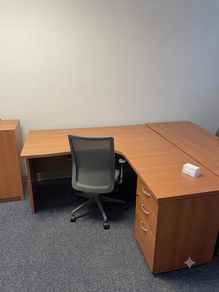 Large L-Shaped Corner Desk x5