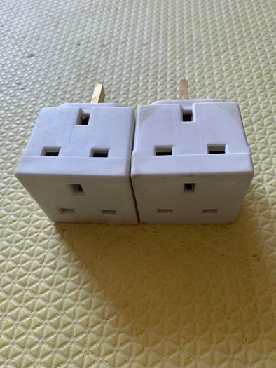 2x 3-Way Plug Adaptors / Mains Outlet Splitters (UK / Ireland 3-Pin)
