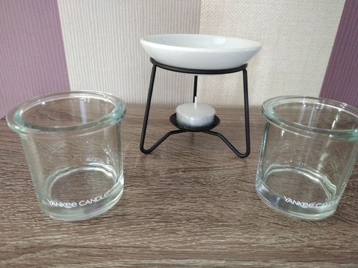 Yankee Candle Glass Votive Holders and Ceramic Tart Burner and Tea Light