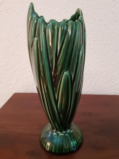 Sylvac Vintage Green Foliate Design Ceramic Vase
