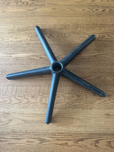Herman Miller Aeron Base