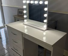 Hollywood mirror and table