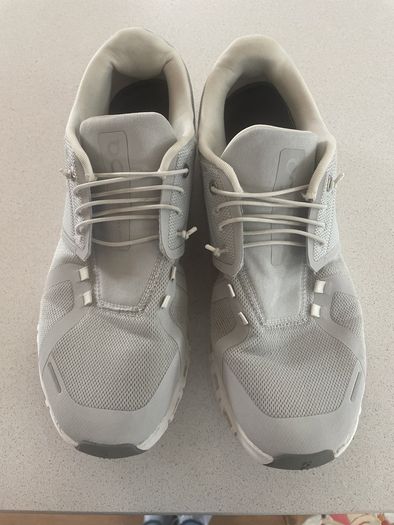 On Cloud UK size 10 runners