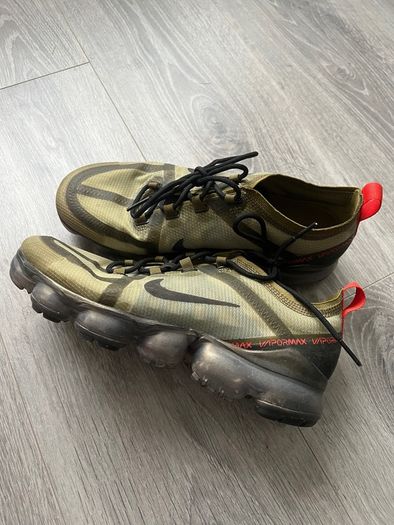 Nike Vapormax size 6