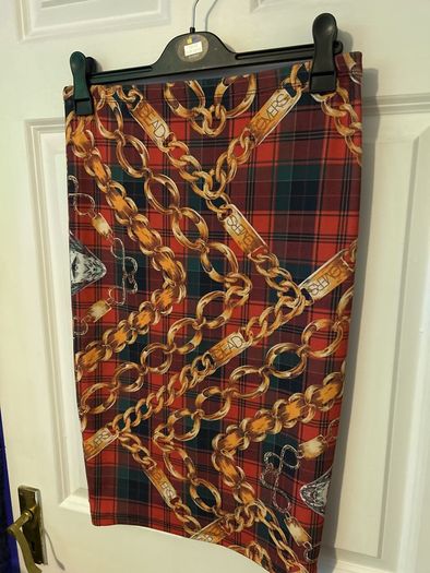 Dead lovers pencil skirt