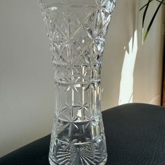Vintage hand-cut lead crystal flower vase.