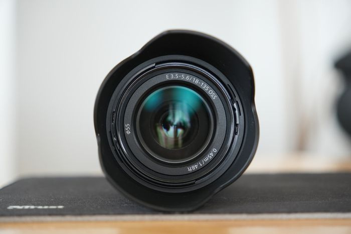 Sony 18 135mm E mount APS C