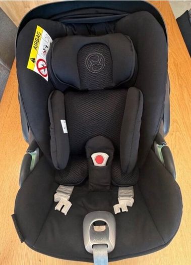 Cyber Platinum Cloud T i-Size car seat