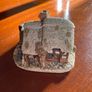 Lilliput Lane house figurine Image 2