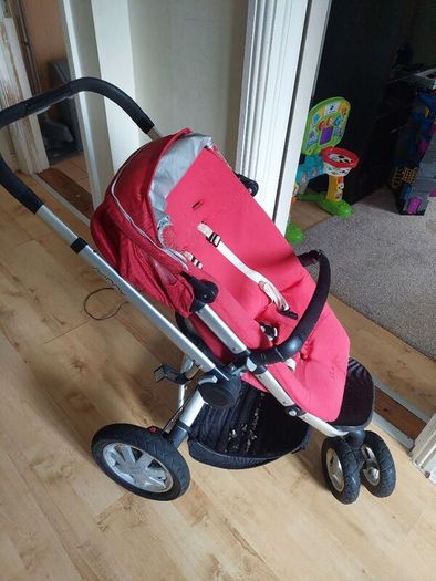 Quinny pram