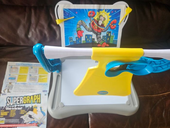 Supergraph Drawing Station
