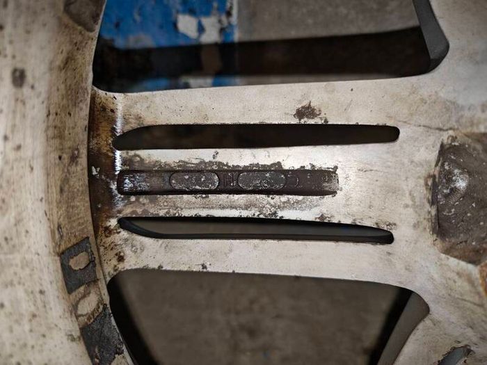 Audi R18 Rs6 "peeler"alloy