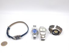 A collection of mixed watches (x32)