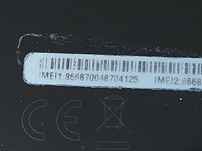 HUAWEI P Smart (2020), Model POT-LX1A, has Pin Lock and small scratch at very top of screen, for parts or repair
