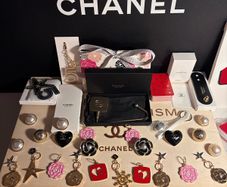 chanel charms