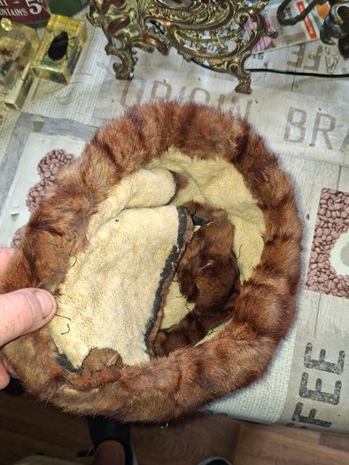 Two Beautiful Vintage Mink Fur Hats including an Irish made Sydney Vard Expert Furrier 10 South King Street Dublin 2 example also fur stole collar, PRICE IS FOR THE 3 ITEMS.