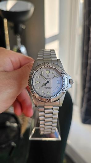Zodiac Swiss Dive watch, reference 206.11.01 red dot 37mm